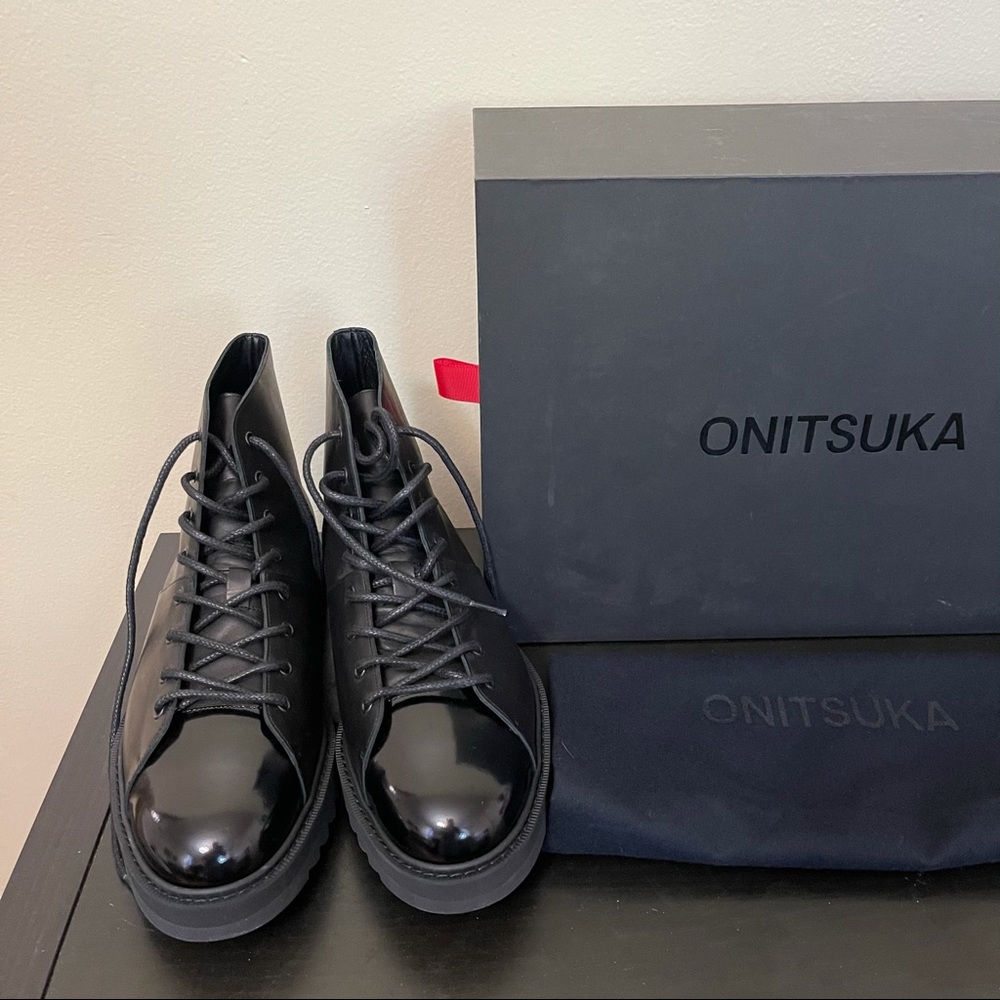 ONITSUKA lace up leather boots
